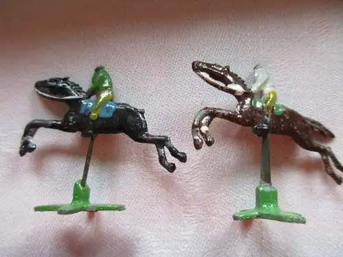 Seltenes altes Spielbrett Würfelspiel Pferderennen Zinnfiguren 30/ 40er Jahre