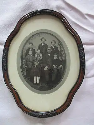 Alter Gründerzeit Jugendstil Rahmen oval mit Familie