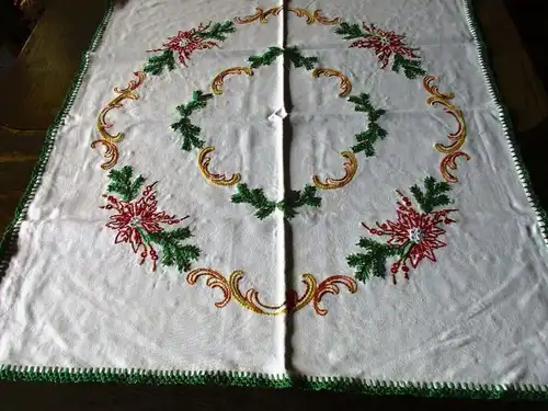alte Tischdecke Weihnachten Baumwolle Stickerei Handarbeit ca. 70 x 65 cm