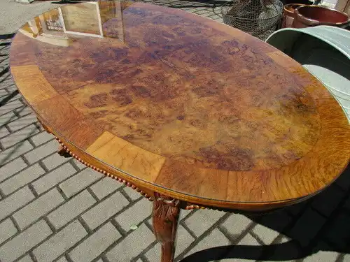 Couchtisch Esstisch  Nussbaum   um 1910  nur 62 cm hoch Nr.07