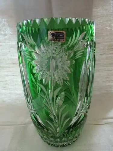 Lausitzer Glas Bleikristall große Vase Überfang grün 25 cm Vitrinenstück