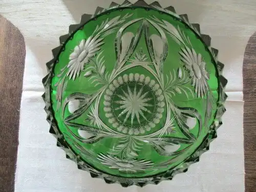 Lausitzer Glas Bleikristall große Vase Überfang grün 25 cm Vitrinenstück