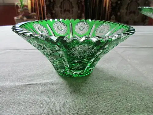 Lausitzer Glas Bleikristall Schale klein Überfang smaragdgrün grün Ø 16 x 7 cm