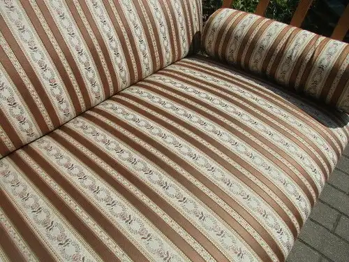 Schönes altes Biedermeier Sofa Kirschbaum neu gepolstert und bezogen 2. Zeit