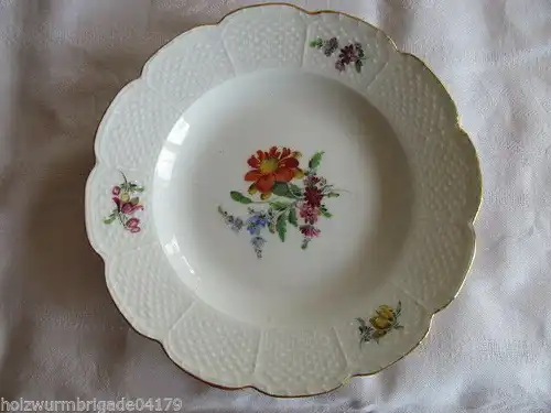 Meissen alter Dessertteller Deutsche Blume Korbrand Ozier Relief 1. Wahl um 1890