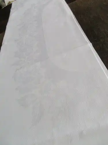 Schöne alte Halbleinen Tischdecke Tafeltuch Rosen 200 x 150 cm