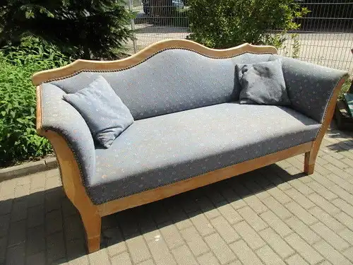 Schönes altes Biedermeier Sofa Weichholz