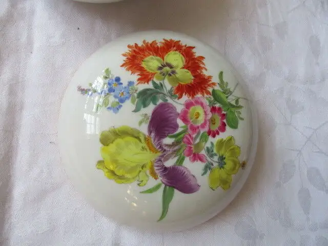 Meissen große Deckeldose Blumendekor Goldrand 2. Wahl TOP Ø 12,5 x 9 cm 4