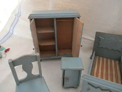 Puppenmöbel Schlafzimmer Betten Kommode Schrank Nachttische Spiegel Holz 40er J