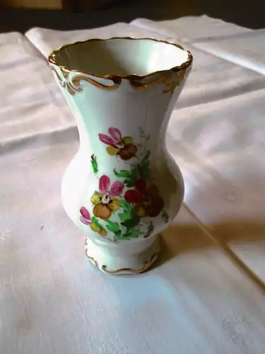 Weimarer Porzellan Vase Barock weiss Goldrand Blume H 14 cm