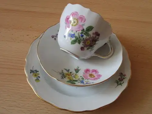 Meissen altes Kaffeegedeck Gedeck Blume 3 tlg.  2.Wahl