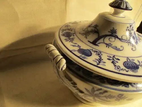 Villeroy&Boch Dresden große Terrine Suppenterrine um 1900 Zwiebelmuster