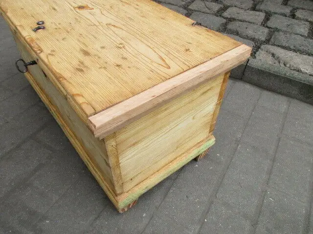 Truhe  Flachdeckeltruhe  Biedermeier um 1860 Weichholz 3