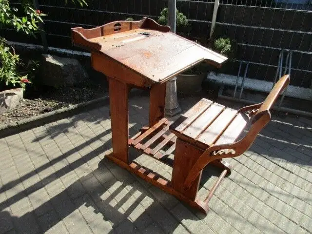 Schulbank einer  Jugendstil um 1900     nur 67 cm breit 0