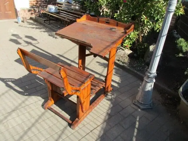 Schulbank einer  Jugendstil um 1900     nur 67 cm breit 2