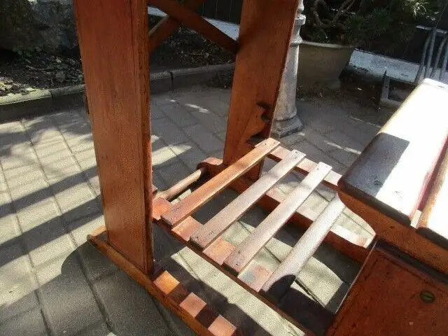 Schulbank einer  Jugendstil um 1900     nur 67 cm breit 6