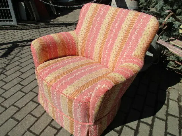 alter Sessel neu bezogen 0