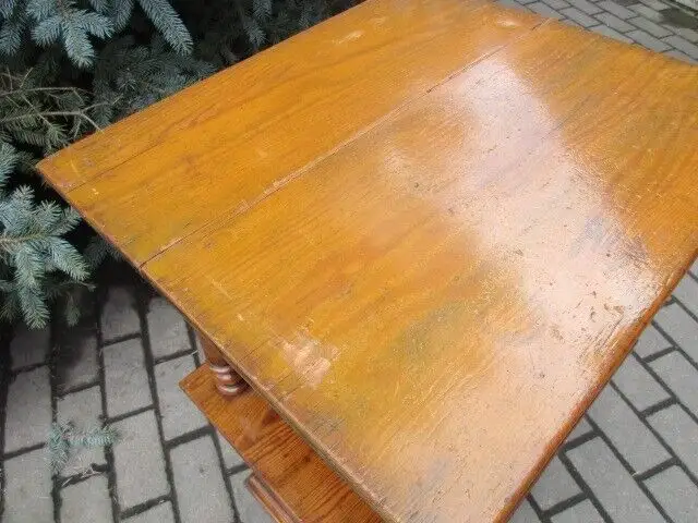 Nachttisch Gründerzeit mit Säulen um 1890  Weichholz Nr. 4 2