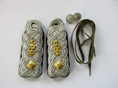 NVA 1 paar Schulterstücke Major Pioniere schwarz  med. Dienst Arzt