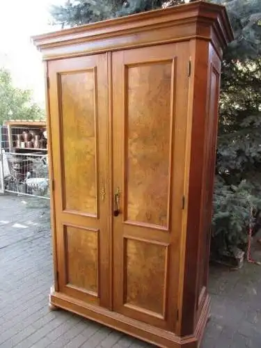 Kleiderschrank Dielenschrank Schrank Jugendstil um 1900 Nussbaum  Zerlegbar