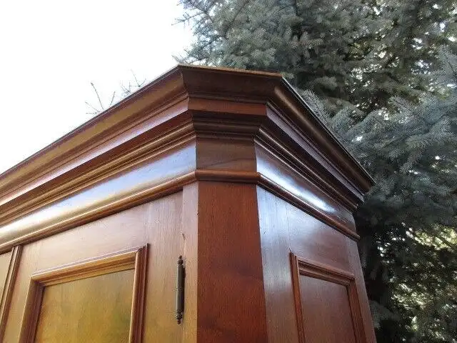 Kleiderschrank Dielenschrank Schrank Jugendstil um 1900 Nussbaum  Zerlegbar 1