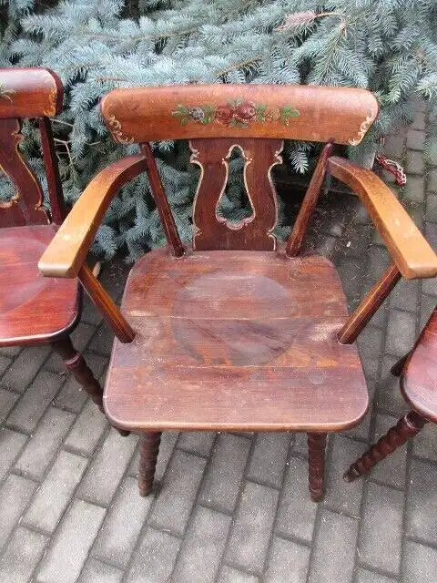 4 alte Stühle Bauernstühle mit Malerei Jugendstil 1910 Holz  Landhausstil 1