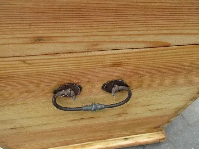 Truhe Jugendstil um 1900 Weichholz Runddeckeltruhe Nr. 10 2