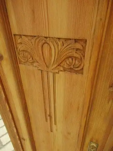 Vertiko mit Aufsatz  Schrank Jugendstil um 1900 mit 3 Einleger Weichholz