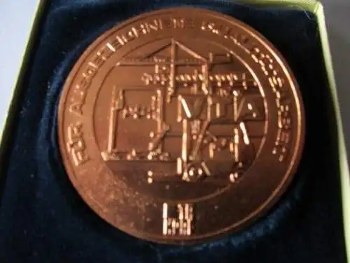 DDR Medaille Leipzig TAKRAF für ausgez. Leistungen Bronze