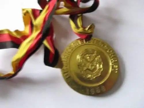 DDR Medaille GST Bezirksmeisterschaft 1968 Leipzig  Gold