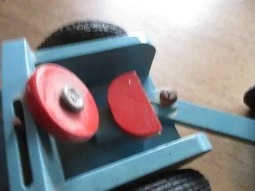 Traktor mit Hänger Holz  Güternahverkehr