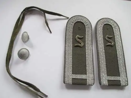 NVA 1 paar Schulterstücke Offiziersschüler  1 Jahr   Luftverteidigung grau