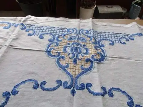wunderschönes altes Tischtuch Tischdecke Leinen blaue Stickerei