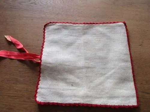 schöner alter Beutel Taschentuch  rote Stickerei  Handarbeit Leinen