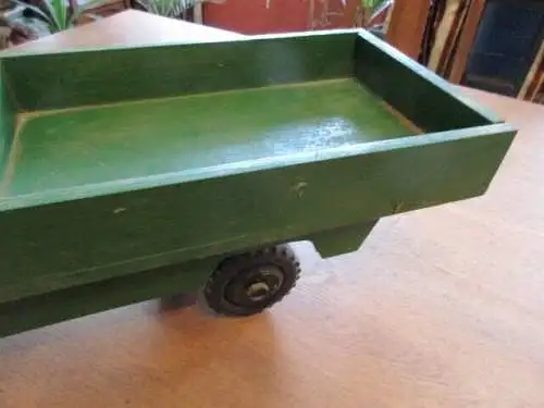 LKW    Holz  der Firma EMS Niederseida