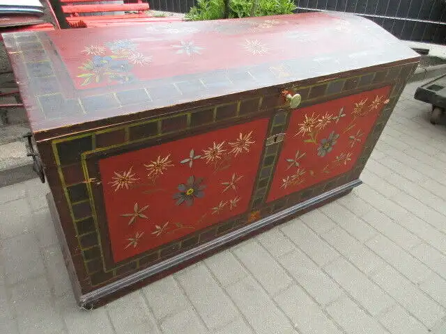 Bauerntruhe Truhe Runddeckeltruhe Gründerzeit um 1880 Weichholz  0
