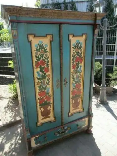 Bauernschrank Landhausschrank  Kleiderschrank  Gründerzeit um 1880 Bemalt 