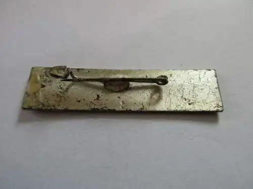 DDR Abzeichen  I D K  emailliert