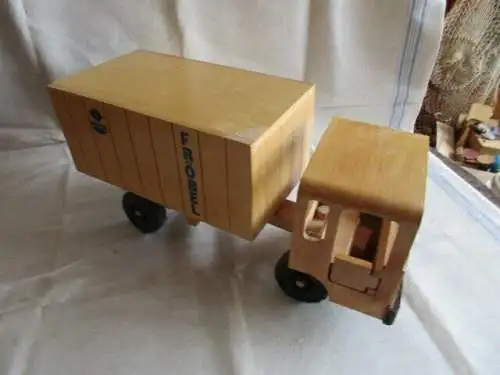 LKW   Holz FWF  Hersteller VERO  Fröbel