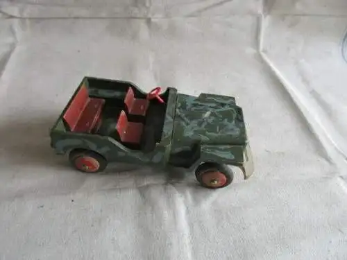  NVA  Jeep  Holzauto Hersteller EMS