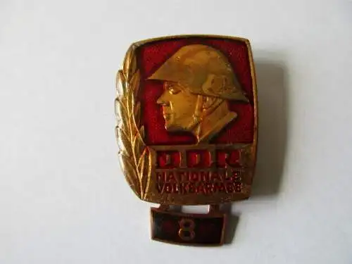 DDR  NVA  Bestenabzeichen Stufe 8 poly.