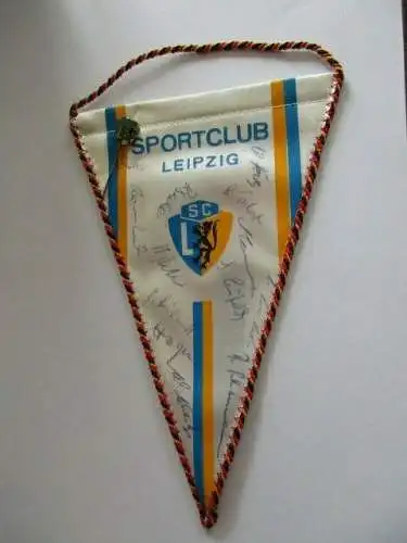 Sportclub Leipzig Wimpel DDR mit Unterschriften und Nadel