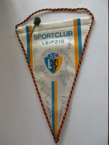 Sportclub Leipzig Wimpel DDR mit Unterschriften und Nadel