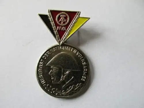 DDR Abzeichen  NVA  Reservistenabzeichen silber