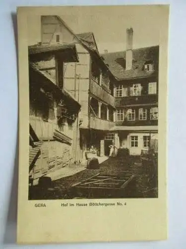 seltene AK Gera Hof im Hause Böttchergasse 4 ungel. um 1920