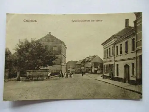 seltene AK Groitzsch Altenburgerstraße mit Schule Kinder gel. 1924