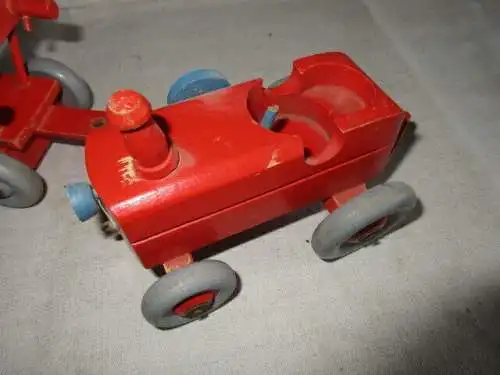 Traktor mit Anhänger Holz 