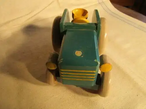  Traktor mit Anhänger Holz