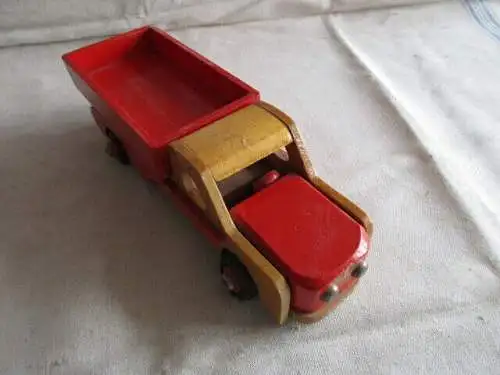  LKW  der Firma HEKO Steinach