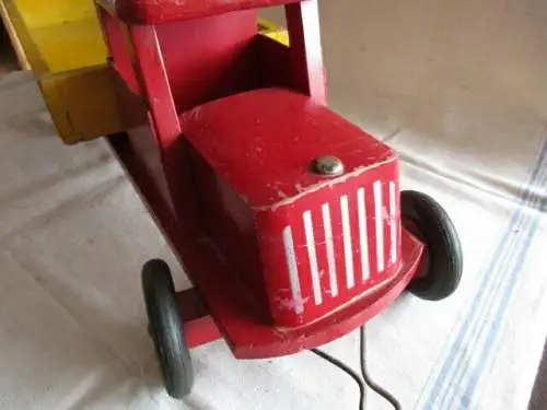  LKW  Holzauto 